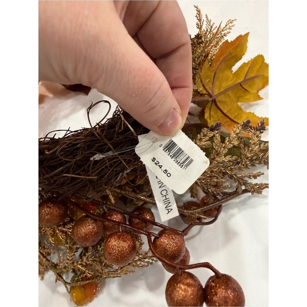 Bath & Body Works Fall Harvest Candle Wreath Autumn Leaves & Berry Centerpiece - Picture 2 of 3